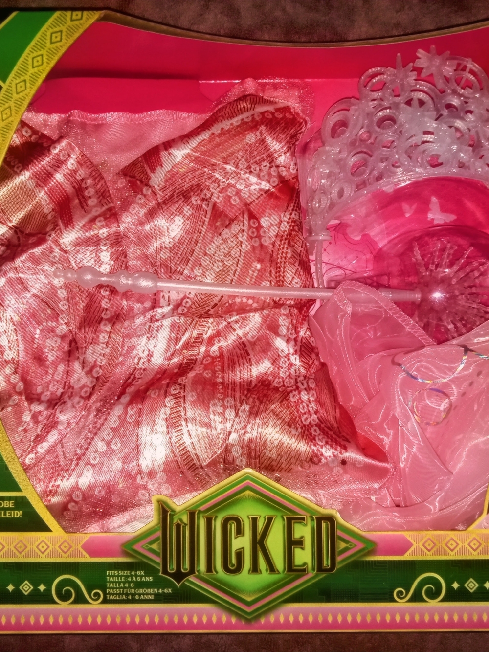 Brand New  "WICKEDS     Glinda" costume